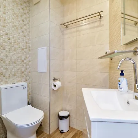 Cozy 1-bed 2 بلوفديف